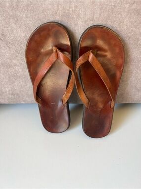 J. Crew Men's Brown Leather Flip Flops